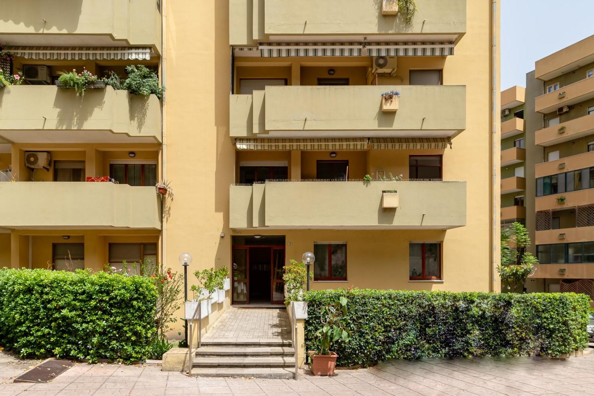 Kalbia Apartment Or Rooms Renovated, Functional, Intimate And More Cagliari Eksteriør billede