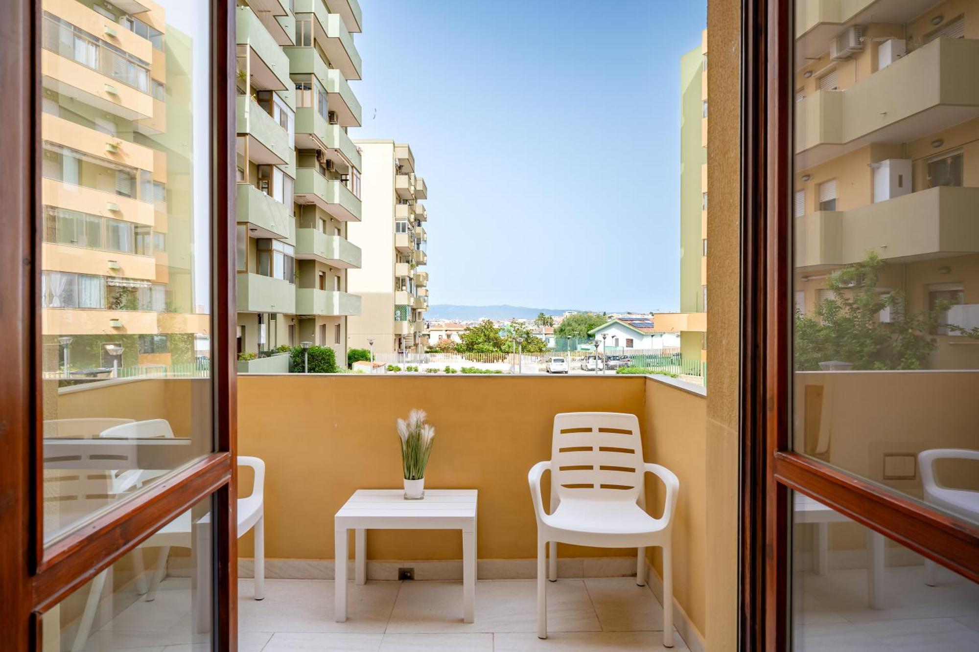 Kalbia Apartment Or Rooms Renovated, Functional, Intimate And More Cagliari Eksteriør billede